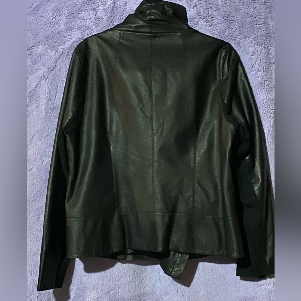 XXL Jennifer Lopez jacket